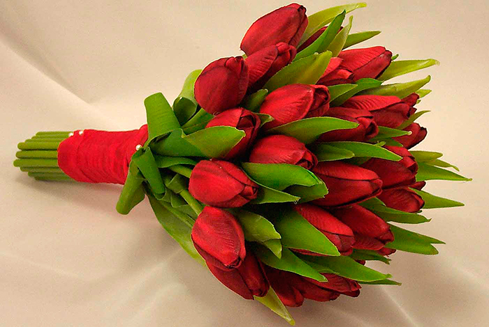 букет цветов на 14 февраля в Комсомольске-на-Амуре